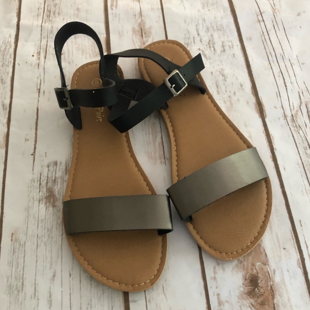 Dream Paris Sandals Size 8